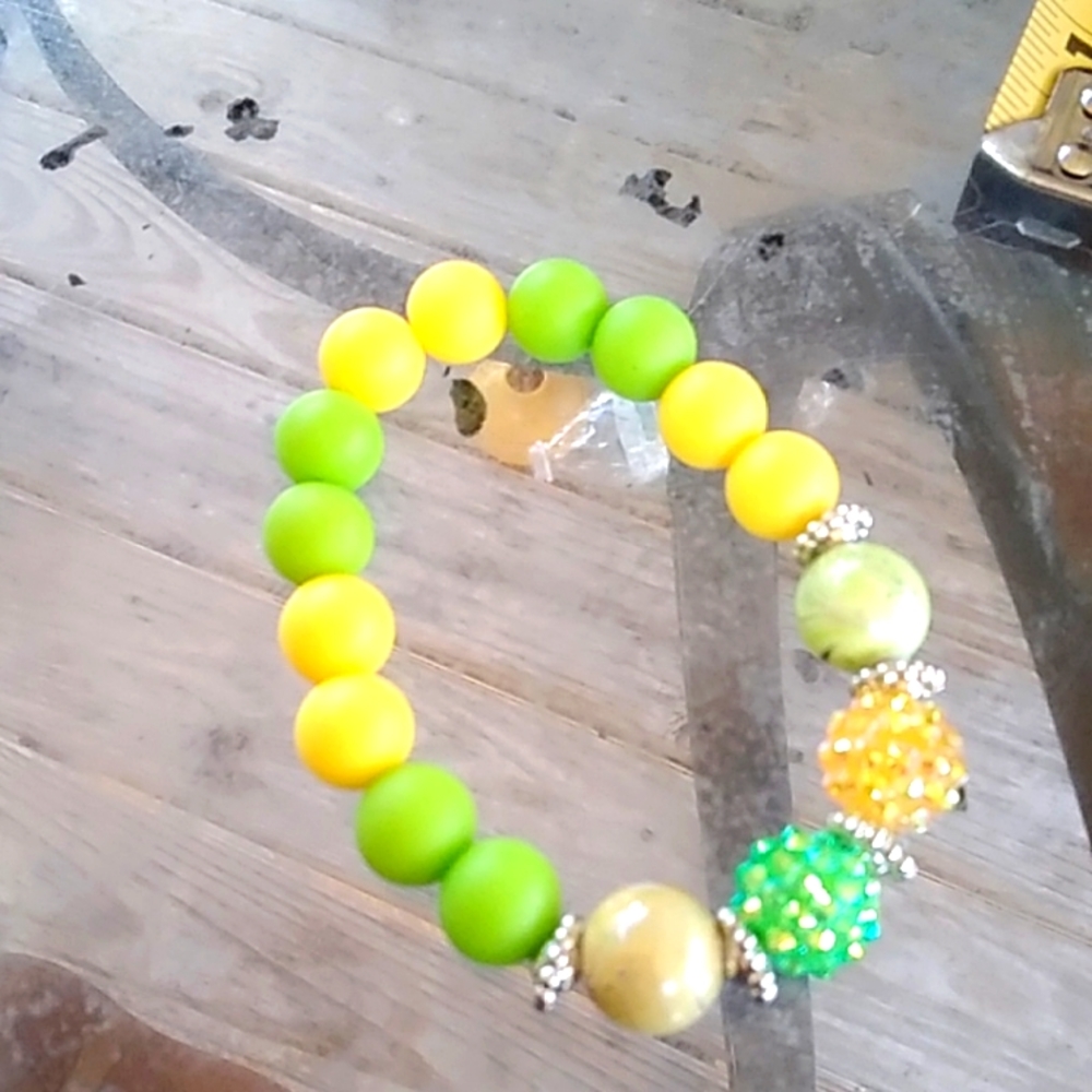 #029 Silicone and bead bracelet